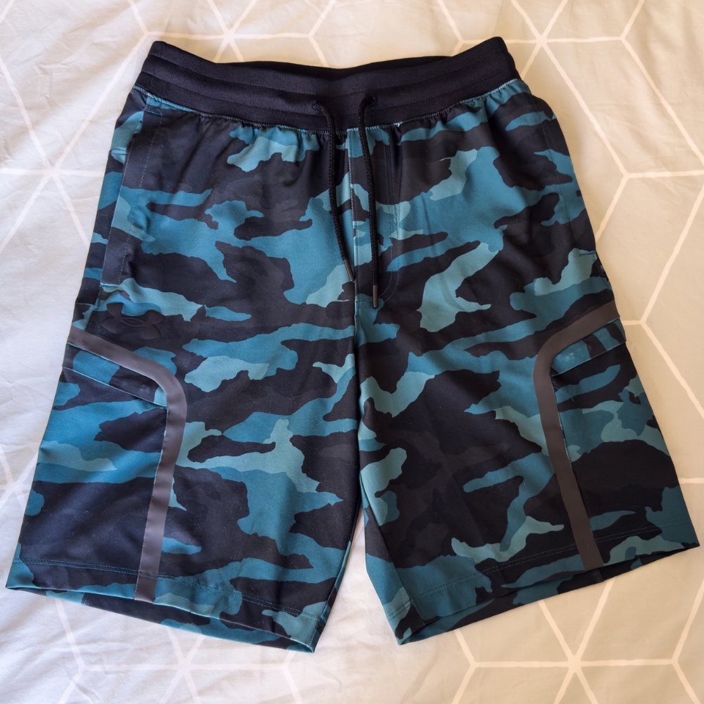 Under Armour 'Elite' Athletic Shorts - Blue/Green Camo - Men's Size Medium